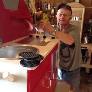 Meet your Posher, Reggie